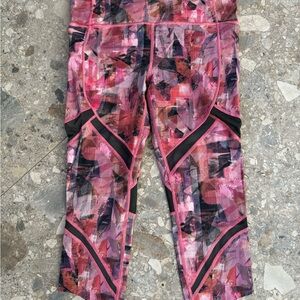 Lululemon - Pink Geometric Capris